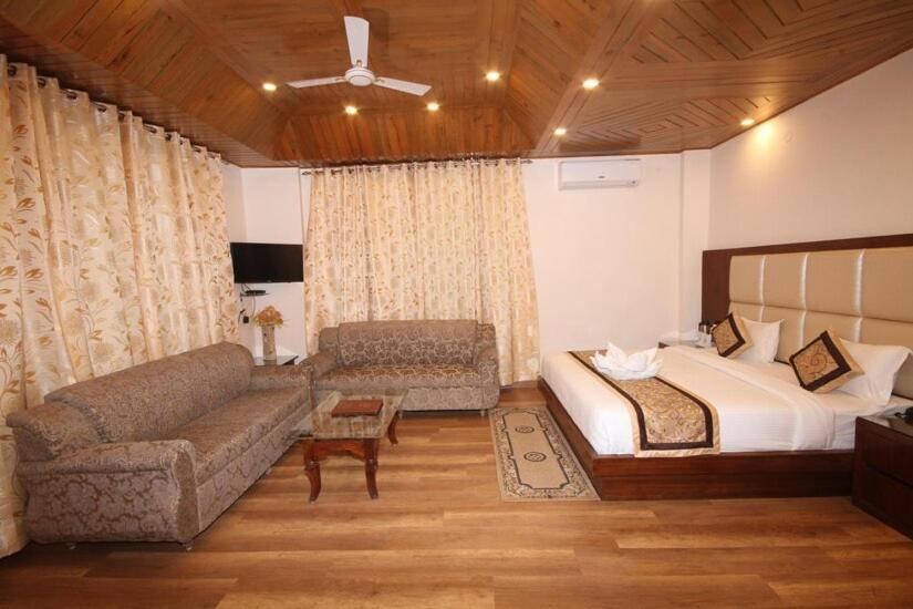 Dharamshala Paradise Sheela Exterior photo